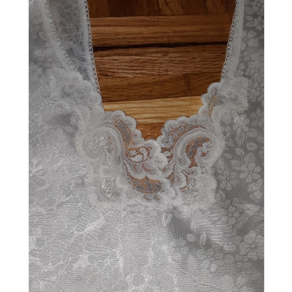 Lace Tank Top - Picture 3 of 3